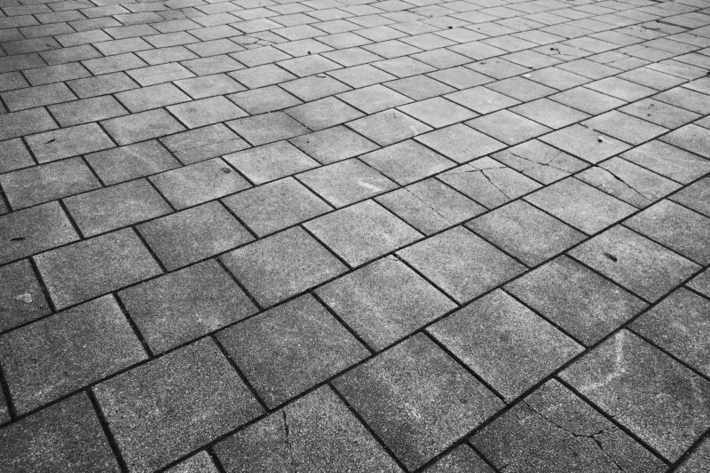 pavement-3147099_1920