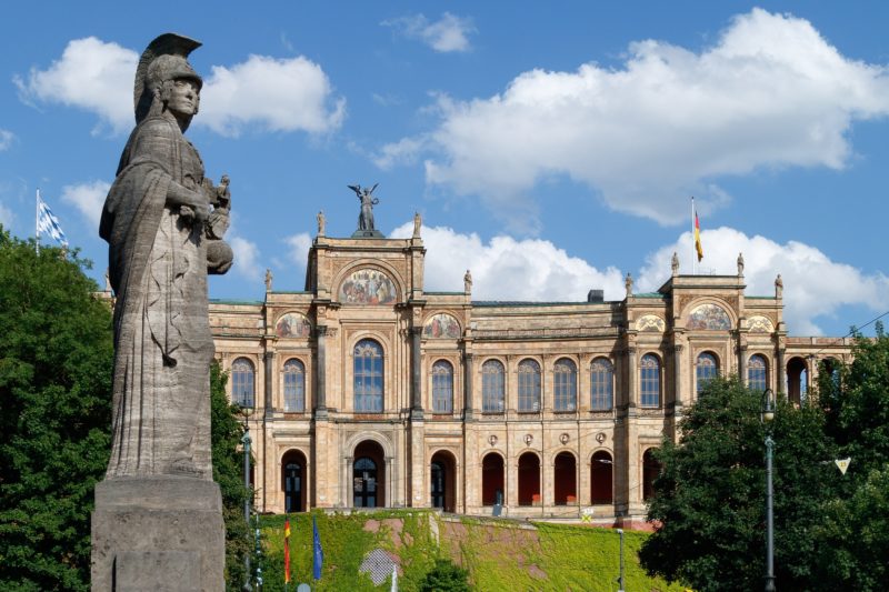maximilianeum-2472685_1920