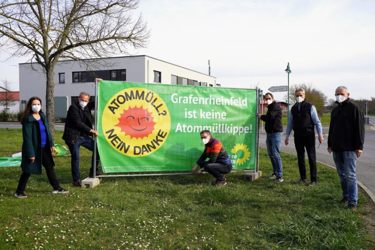 Resolutionen und Plakate gegen den Atommüll