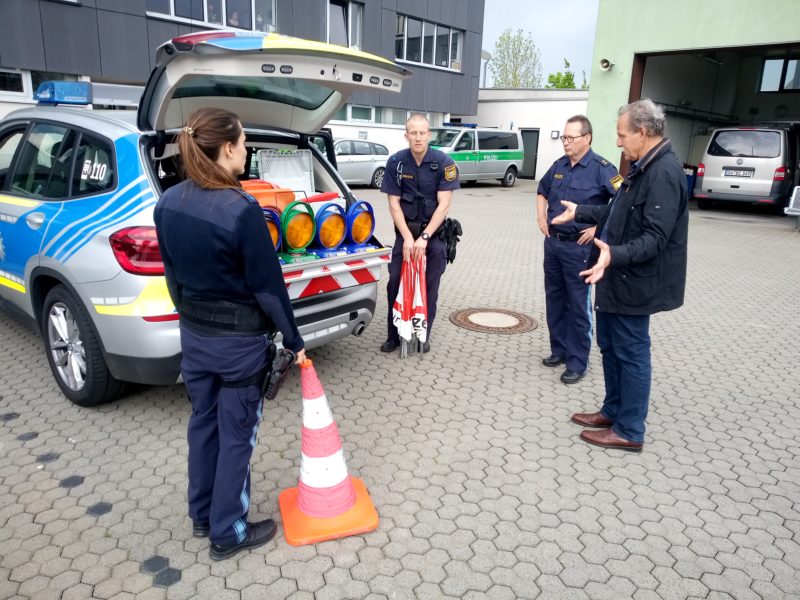 MdL Paul Knoblach (Mitte) zu Gast bei der Verkehrspolizeiinspektion Schweinfurt-Werneck