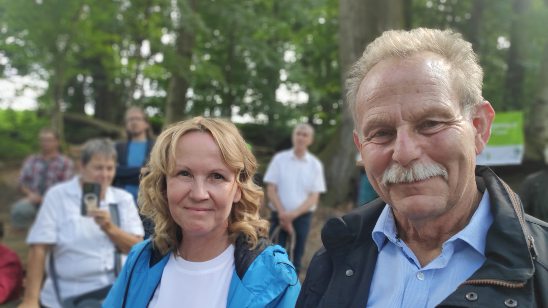 Bundesministerin für Umwelt, Naturschutz, nukleare Sicherheit und Verbraucherschutz Steffi Lemke mit MdL Paul Knoblach im Steigerwald nähe Ebrach.